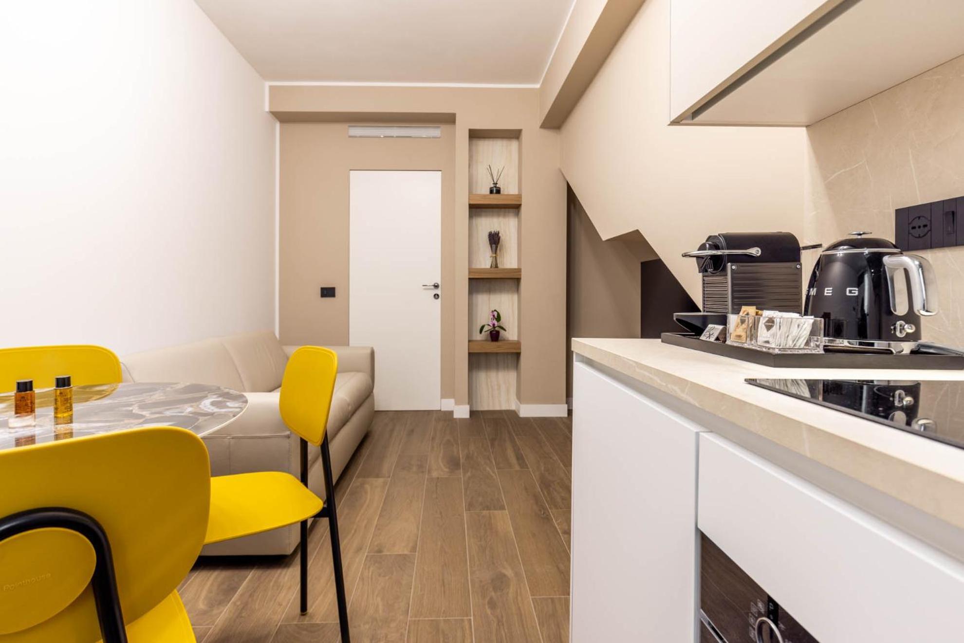 Picasso Golden House Next To Duomo Apartment Milano Exterior foto